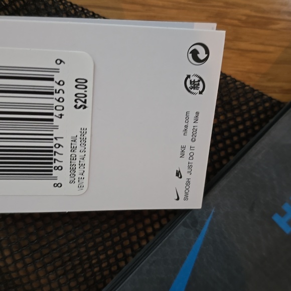 NIKE BRAND LOOP MINI RESISTANCE BANDS, LIGHT, MEDIUM, AND HEAVY - Picture 5 of 9